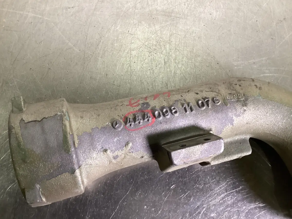 MERCEDES INTAKE MANIFOLD A4440981107 USED - Picture 2