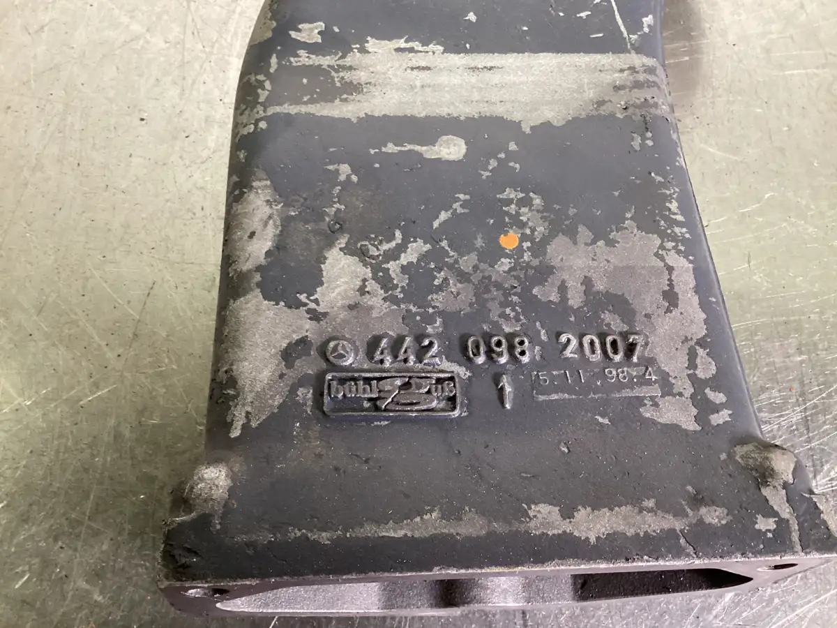 MERCEDES INLET MANIFOLD A4420982007 USED - Picture 2