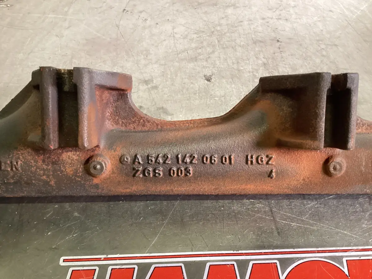 MERCEDES EXHAUST MANIFOLD A5421420601 USED - Picture 2