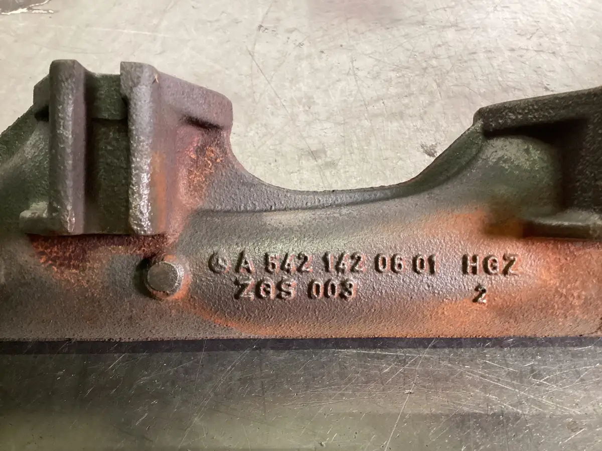 MERCEDES EXHAUST MANIFOLD A5421420601 USED - Picture 2