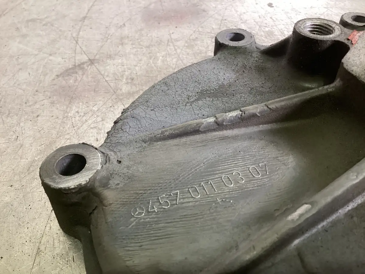 MERCEDES A 457 011 03 07 USED - Picture 2