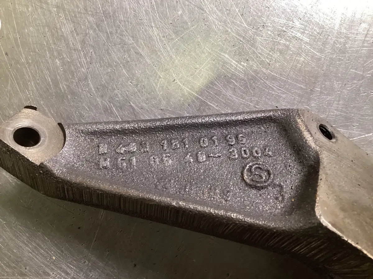 MERCEDES A 483 181 01 95 GEBRAUCHT – Bild 2