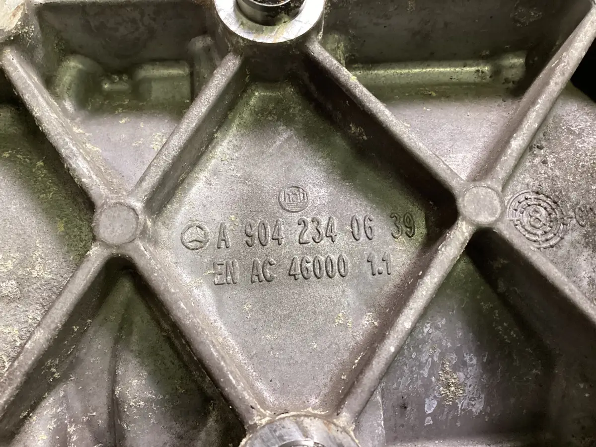 MERCEDES A 904 234 06 39 USADO - Imagen 2