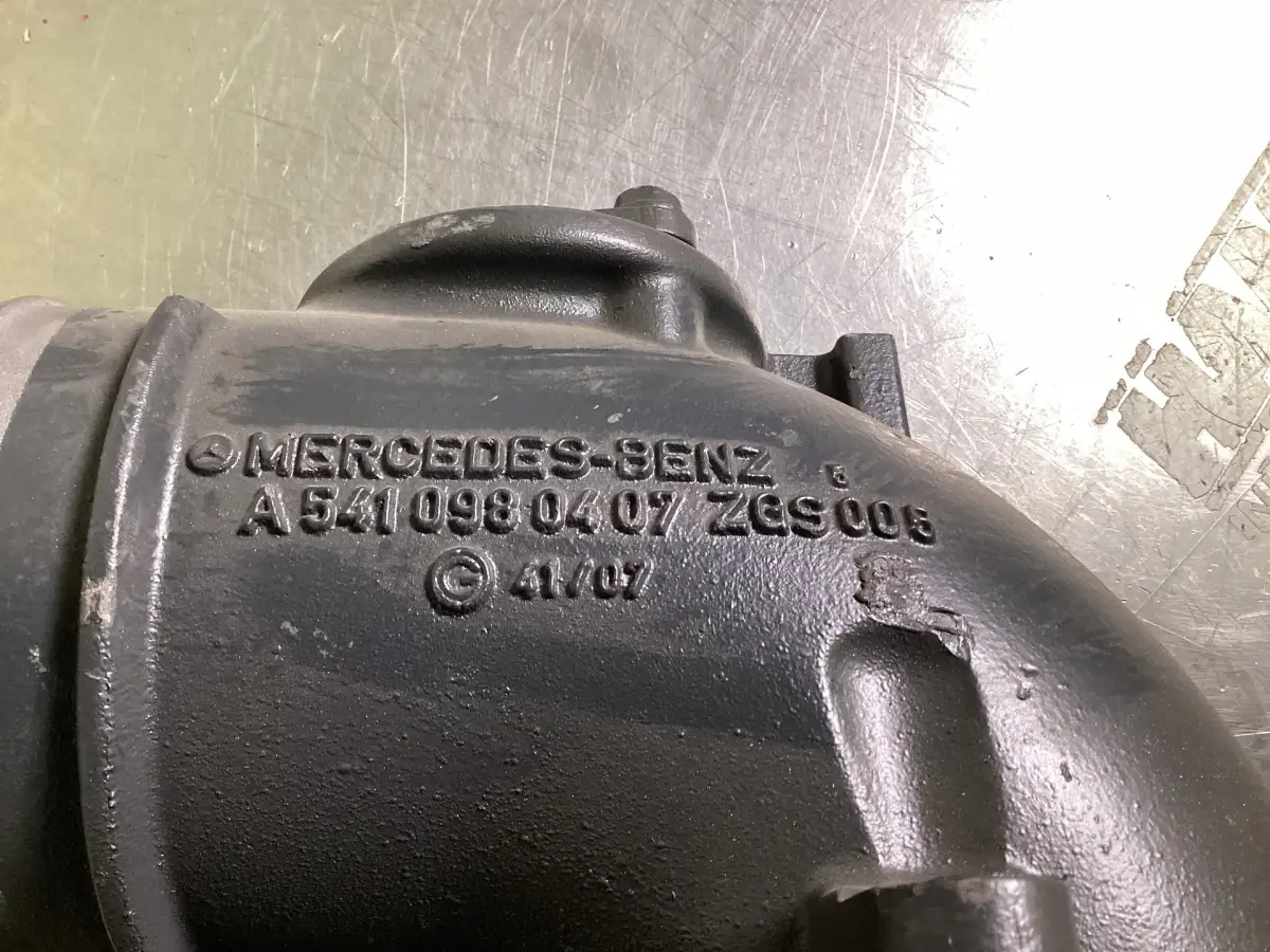 MERCEDES A 541 098 04 07 USADO - Imagen 2