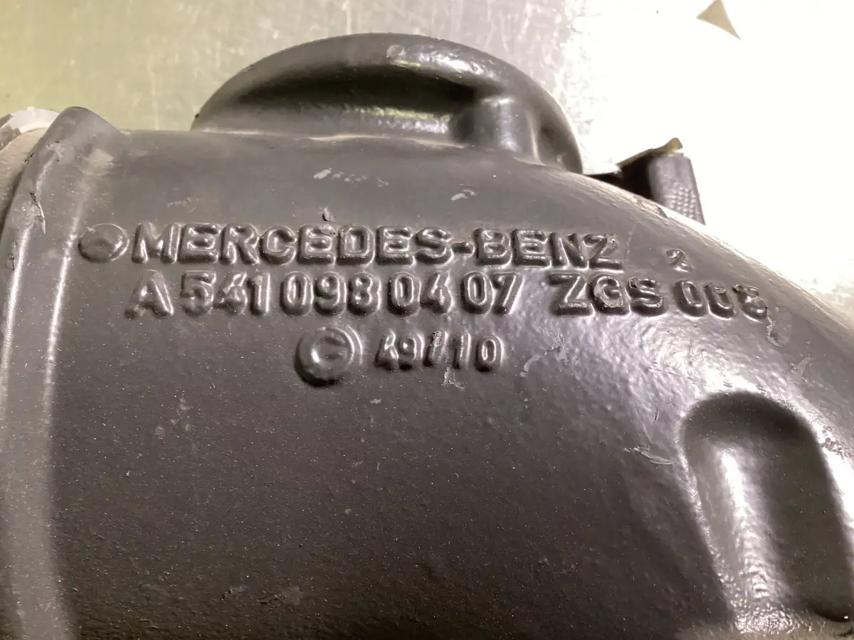 MERCEDES A 541 098 04 07 UTILISÉ - Image 2