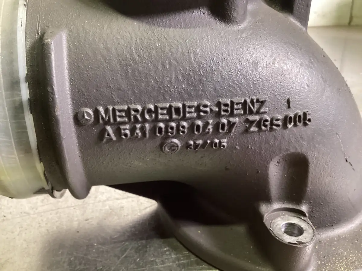 MERCEDES A 541 098 04 07 USED - Picture 2