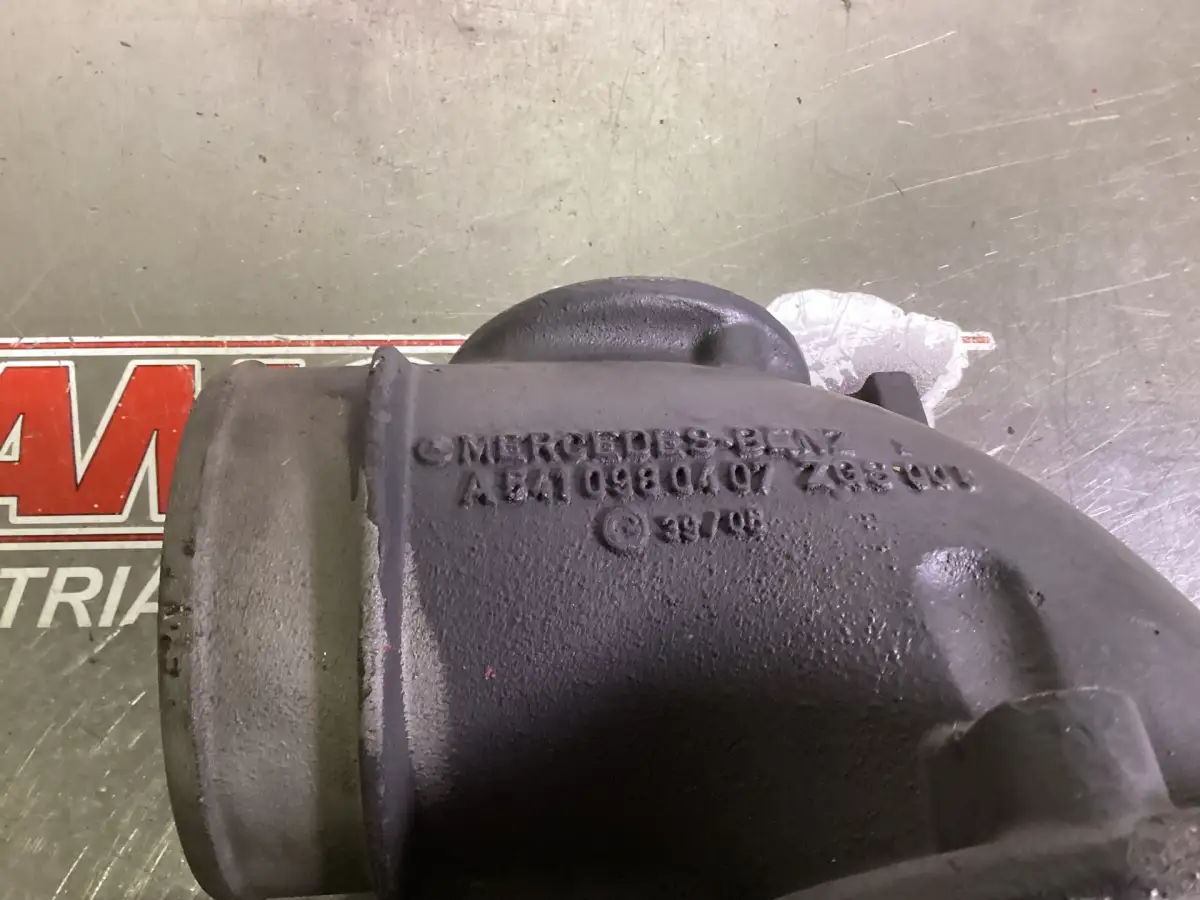 MERCEDES A 541 098 04 07 USADO - Imagen 2