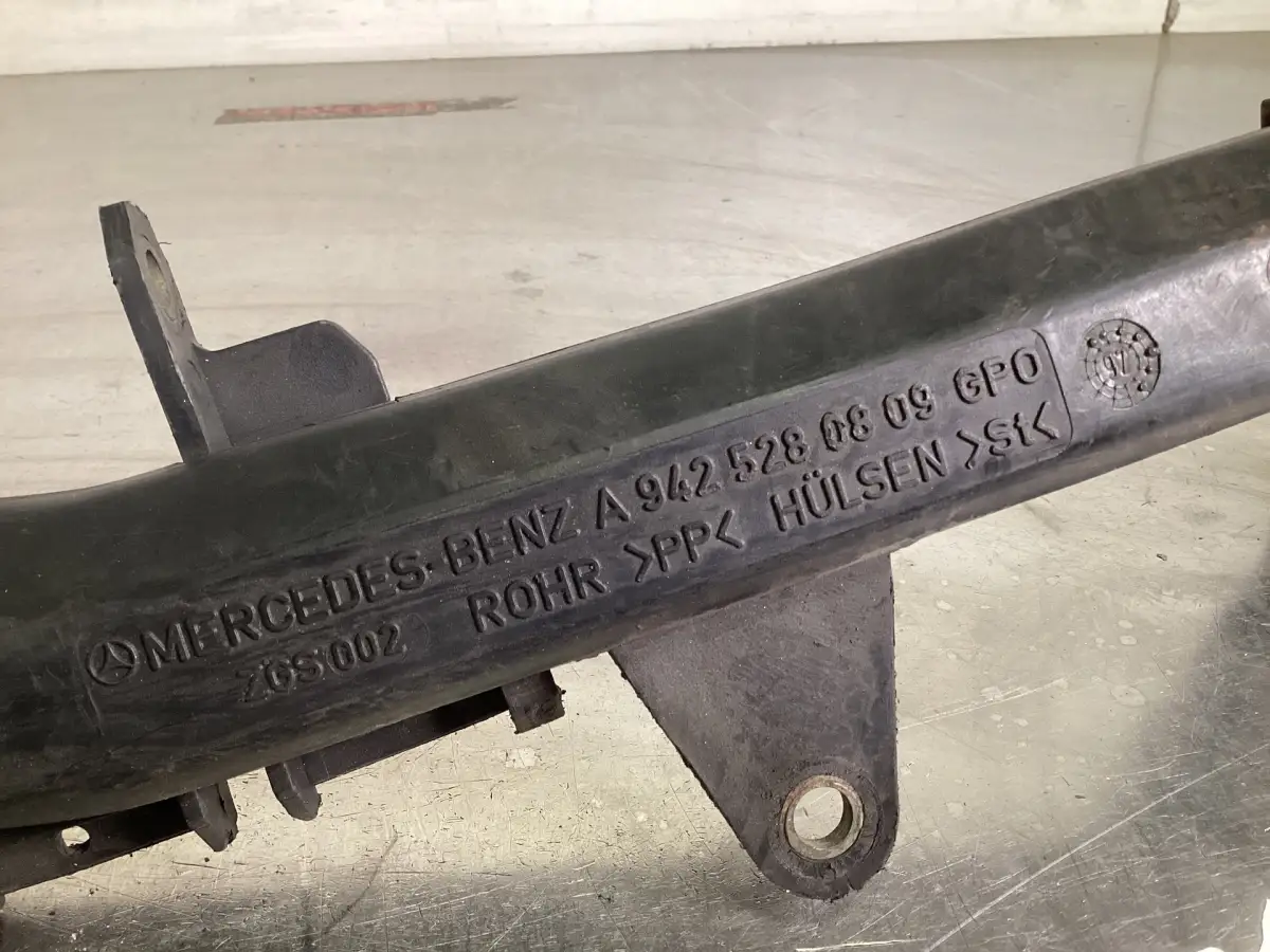 MERCEDES A 942 528 08 09 GEBRAUCHT – Bild 2