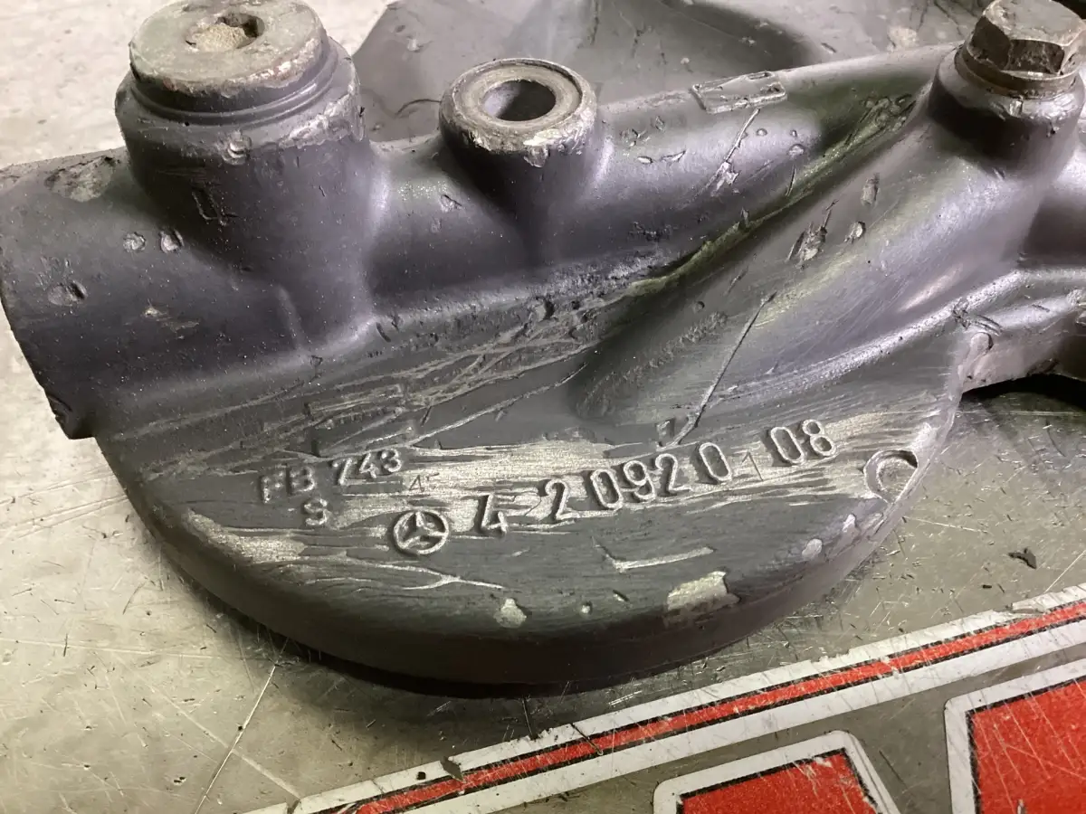 MERCEDES FUEL FILTER HOUSING A4220920108 USED - Picture 2