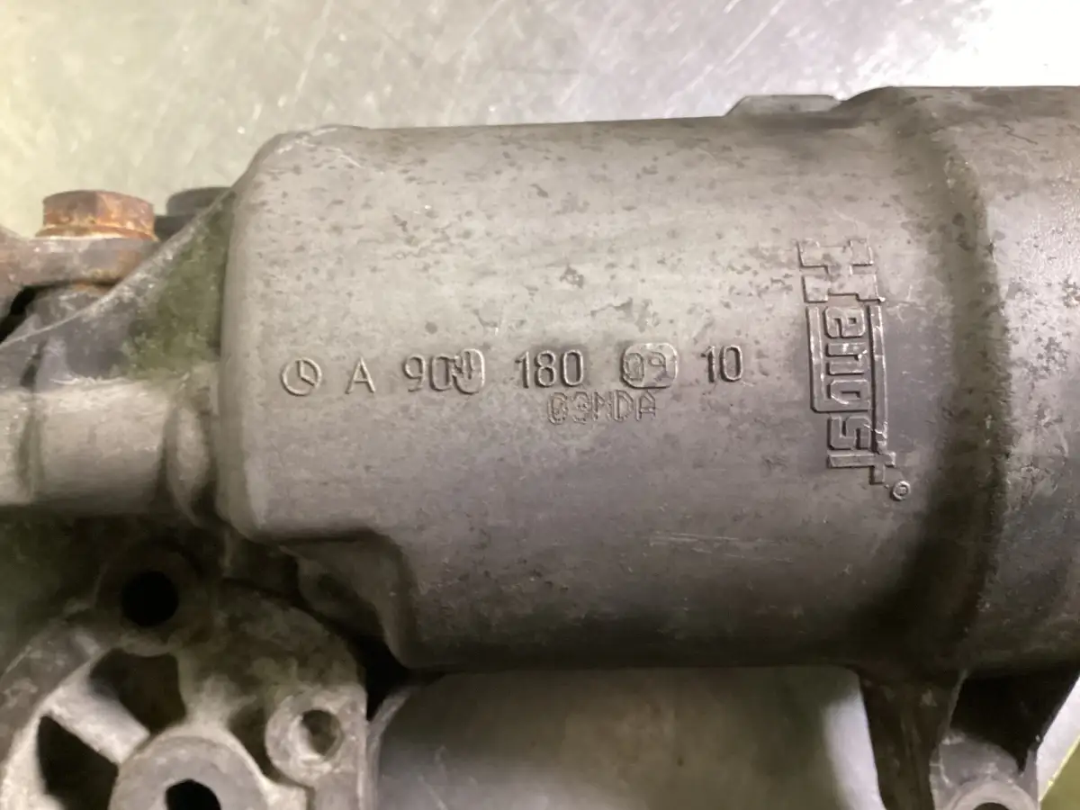 MERCEDES A 904 180 09 10 USADO - Imagen 2