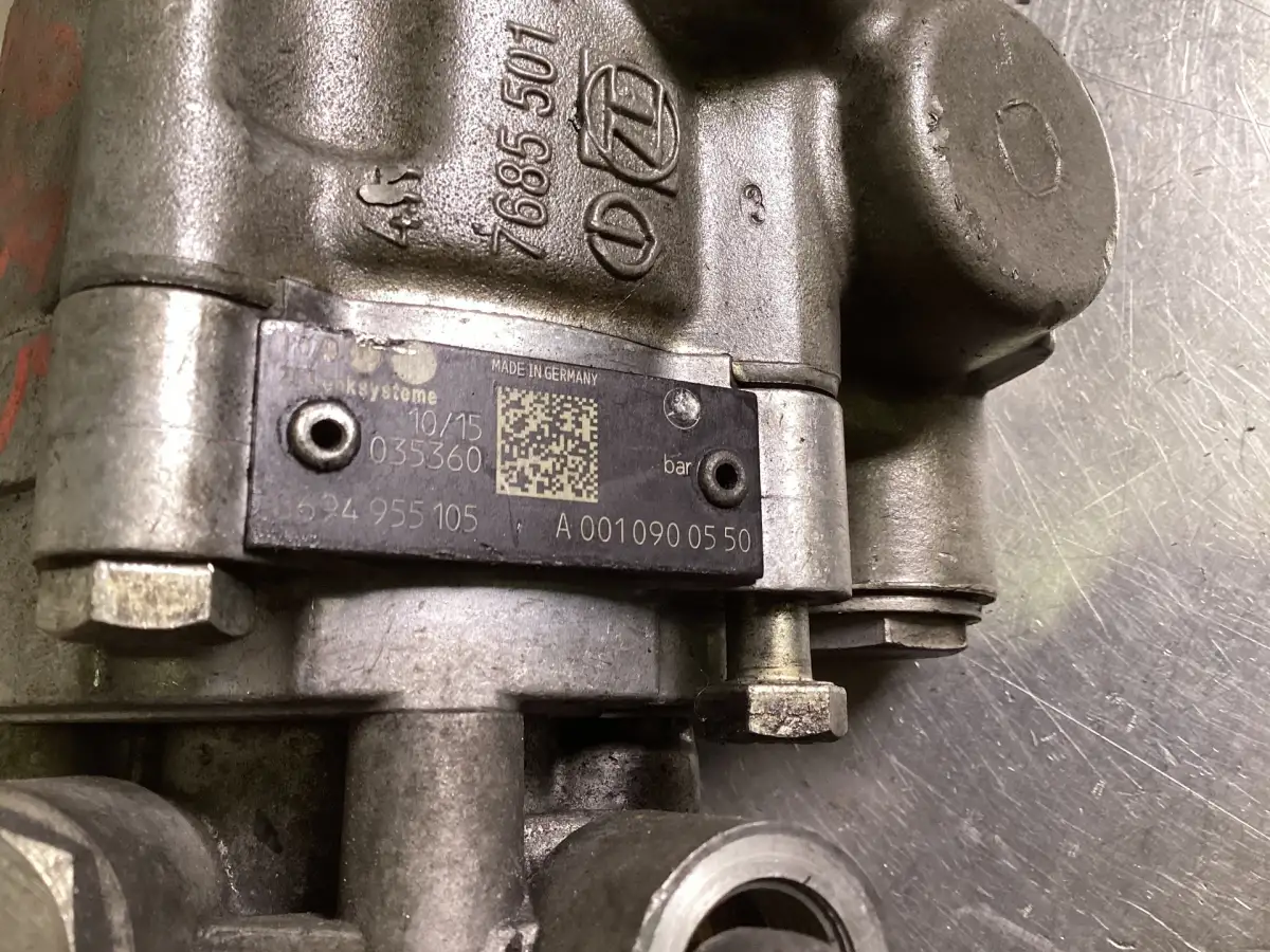 POMPE À EAU MERCEDES A0010900550 D'OCCASION - Image 3