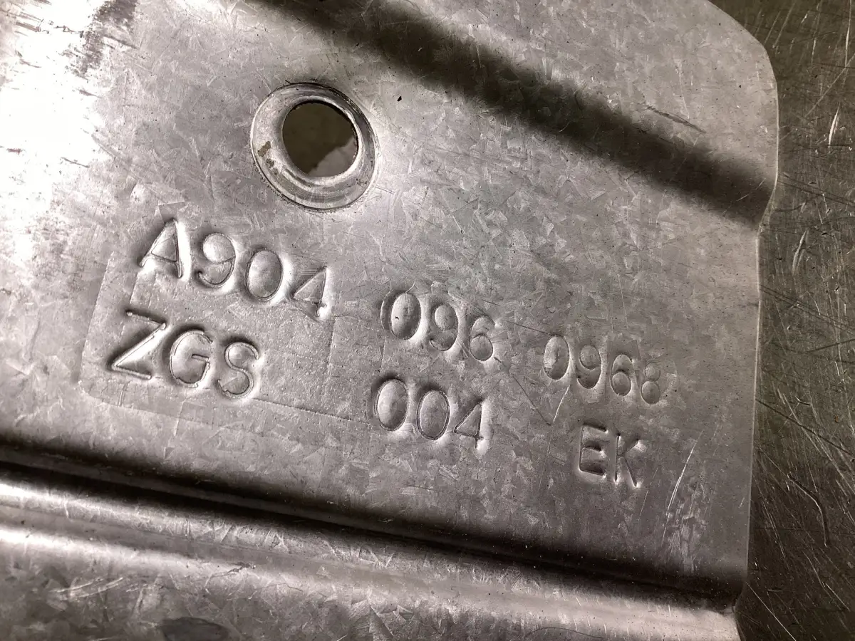 MERCEDES A 904 096 09 68 USADO - Imagen 2