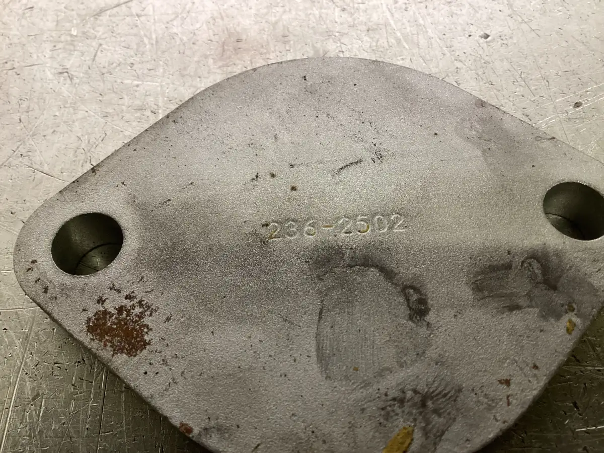 CATERPILLAR COVER PLATE 2362502 USED - Picture 2