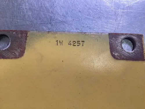 CATERPILLAR PLAQUE DE COUVERTURE 1W4257 UTILISÉE - Miniature 2