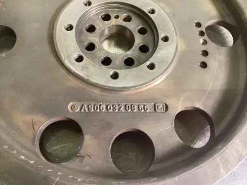 МЕРСЕДЕС ПРИВОДНОЕ УСТРОЙСТВО A9260300305 Б/У - Миниатюра 2