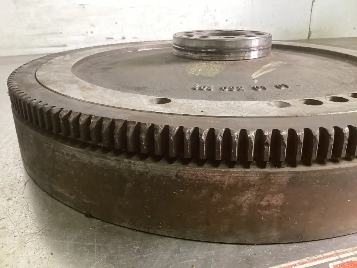MERCEDES VLIEGWIEL A4240300105 GEBRUIKT - Afbeelding 2