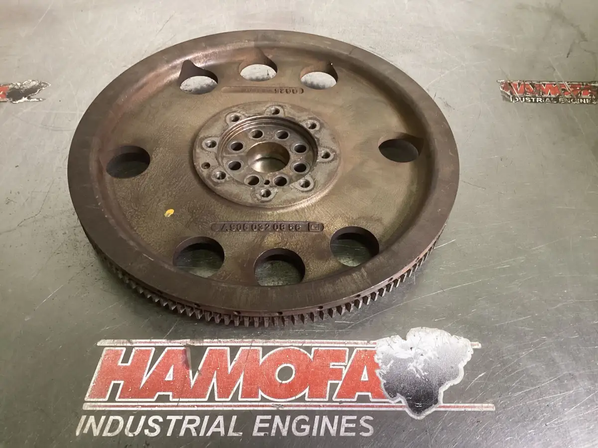 MERCEDES FLYWHEEL A9260300305 USED - Picture 3