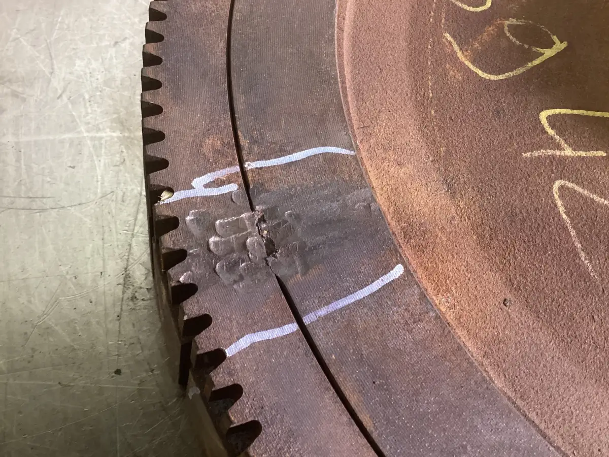 MERCEDES FLYWHEEL A4240300105 USED - Picture 2