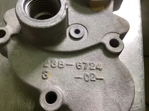 CATERPILLAR LOGEMENT DE THERMOSTAT 2386732 D'OCCASION - Miniature 2