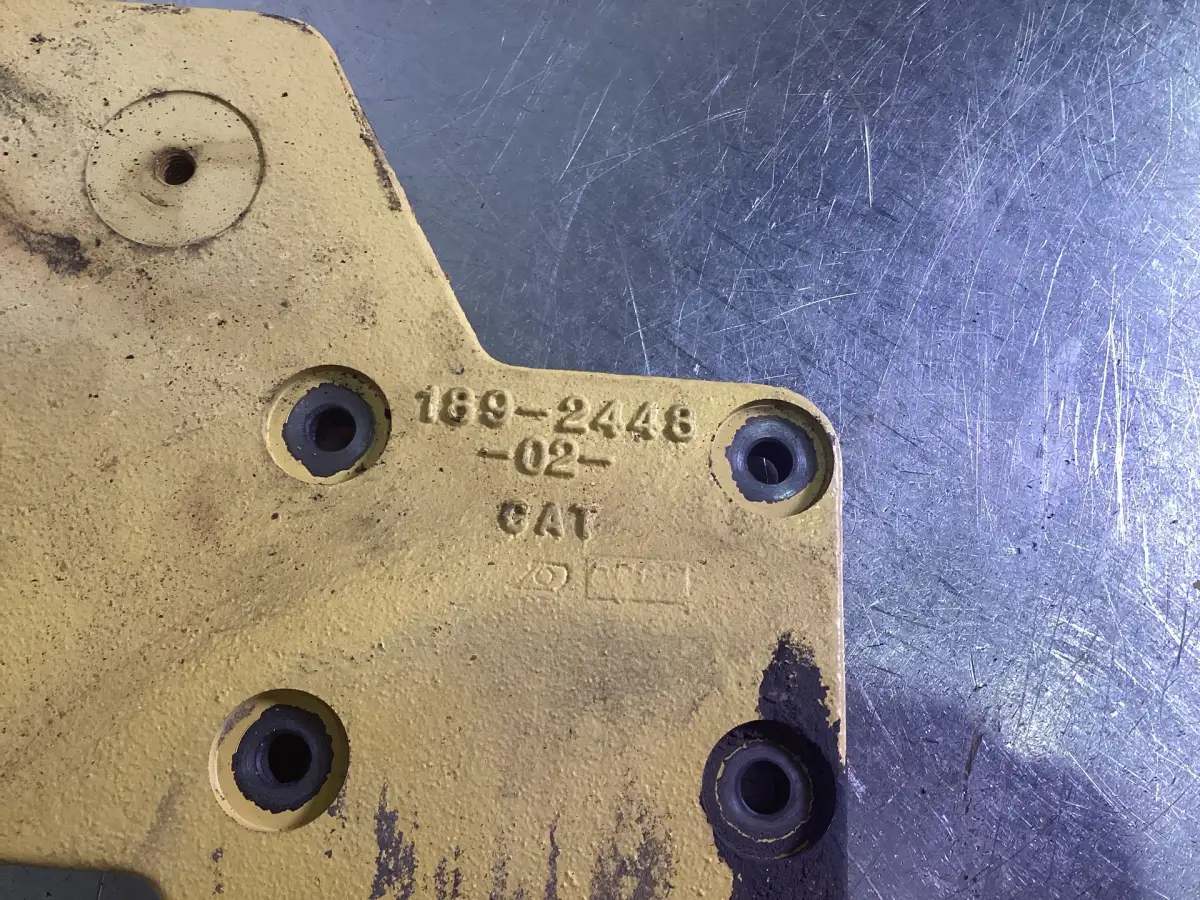 CATERPILLAR SUPPORT VENTILATEUR 1889158 D'OCCASION - Image 2