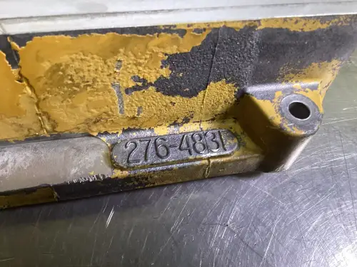 CATERPILLAR INTERMEDIATE VALVE COVER 2764831 USED - Thumb image 2