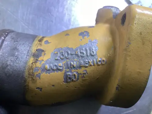 CATERPILLAR ТРУБА ДЛЯ ВОДЫ 2304518 Б/У - Миниатюра 2