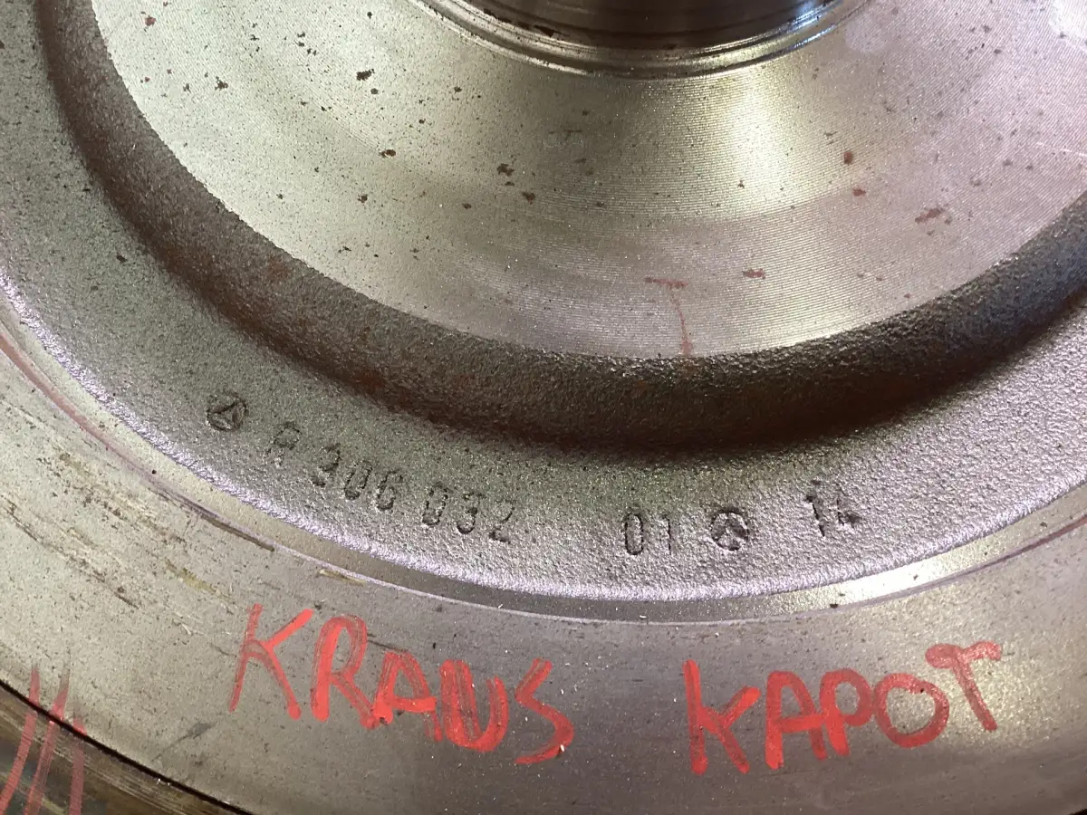 MERCEDES FLYWHEEL A9060306605 USED - Picture 2