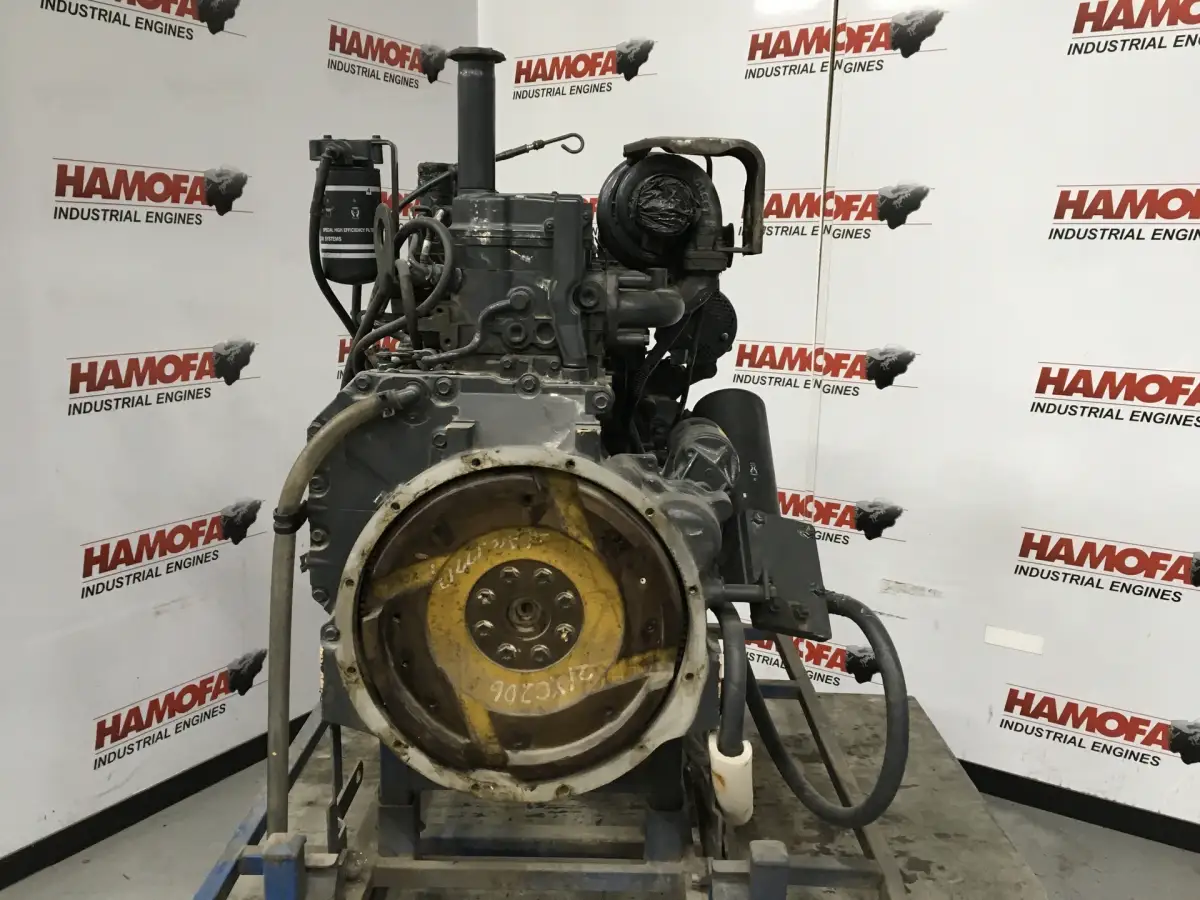 KOMATSU SAA6D107E-1 CPL4458 RECONDITIONED - Picture 3