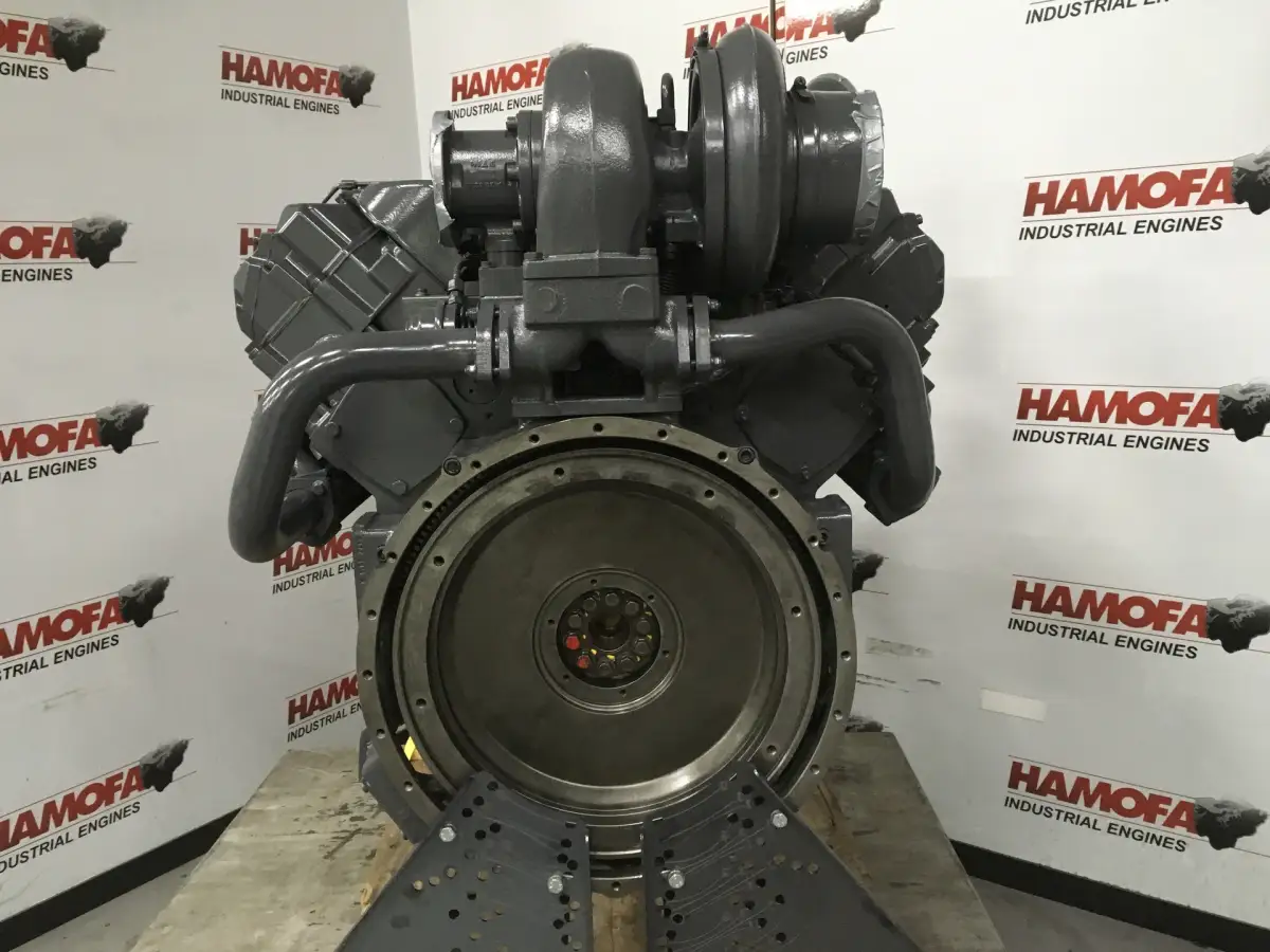 RECONDITIONED DEUTZ TCD2015 V8 ENGINE - Picture 3