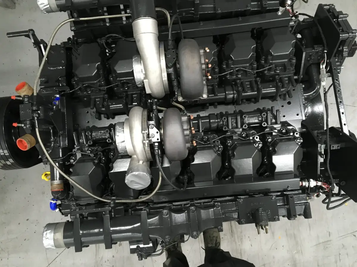 MOTEUR RECONDITIONNÉ KOMATSU SAA12V140E-3 - Image 2