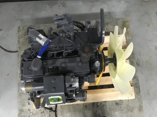 KOMATSU SAA4D95LE-3 RECONDITIONED - Thumb image 2