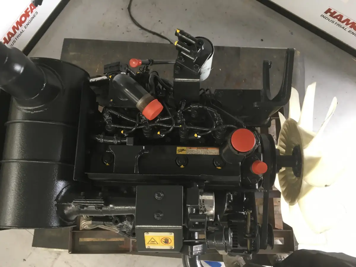 KOMATSU SAA4D95LE-5-A RECONSTRUIDO - Imagen 2