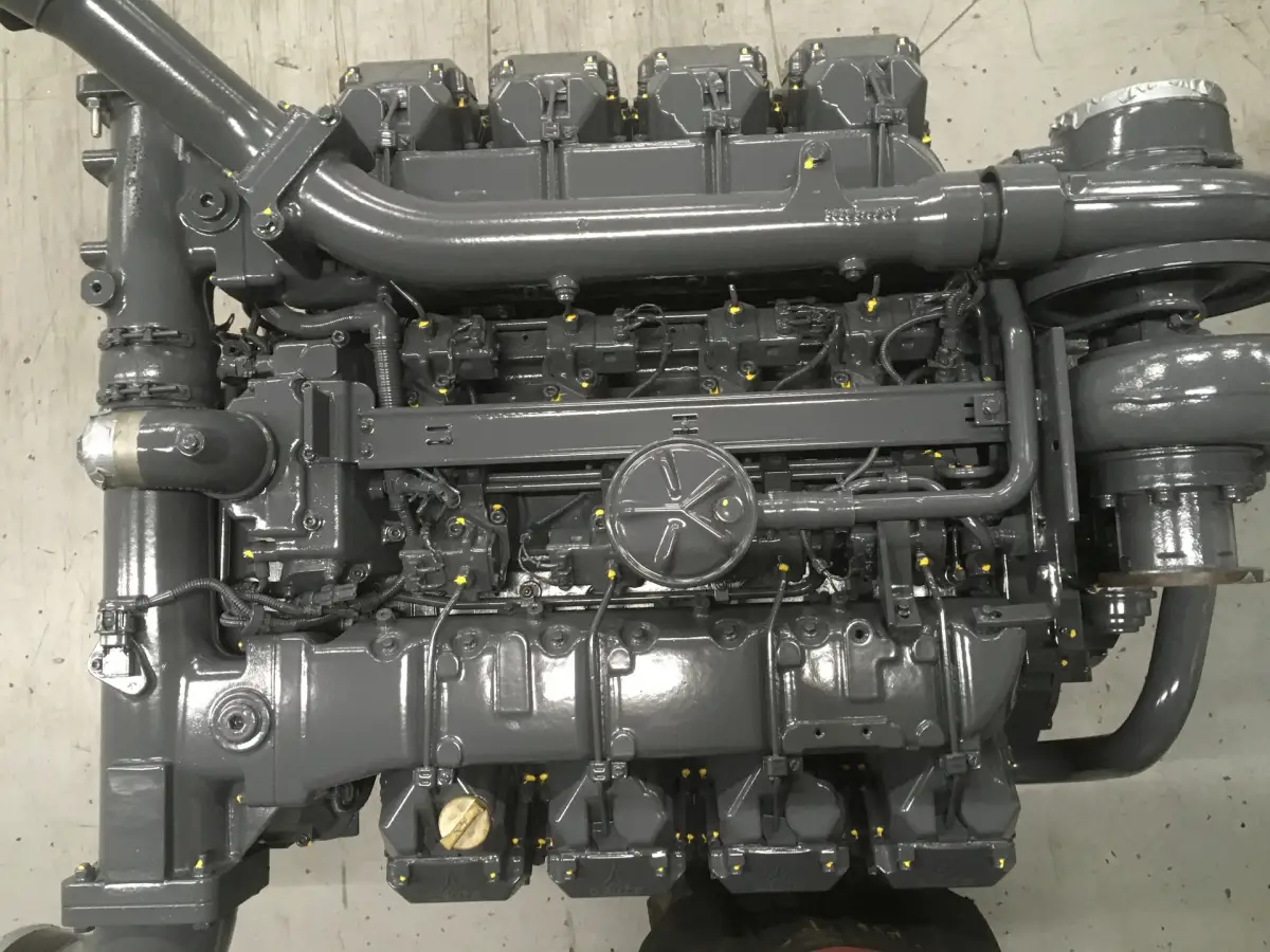 ВОССТАНОВЛЕННЫЙ ДВИГАТЕЛЬ DEUTZ TCD2015 V8 M - Фото 2